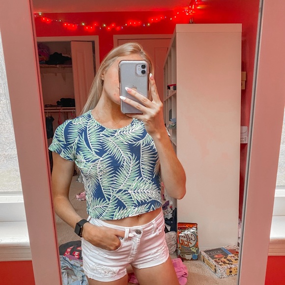 crop tee bundle - Picture 3 of 3